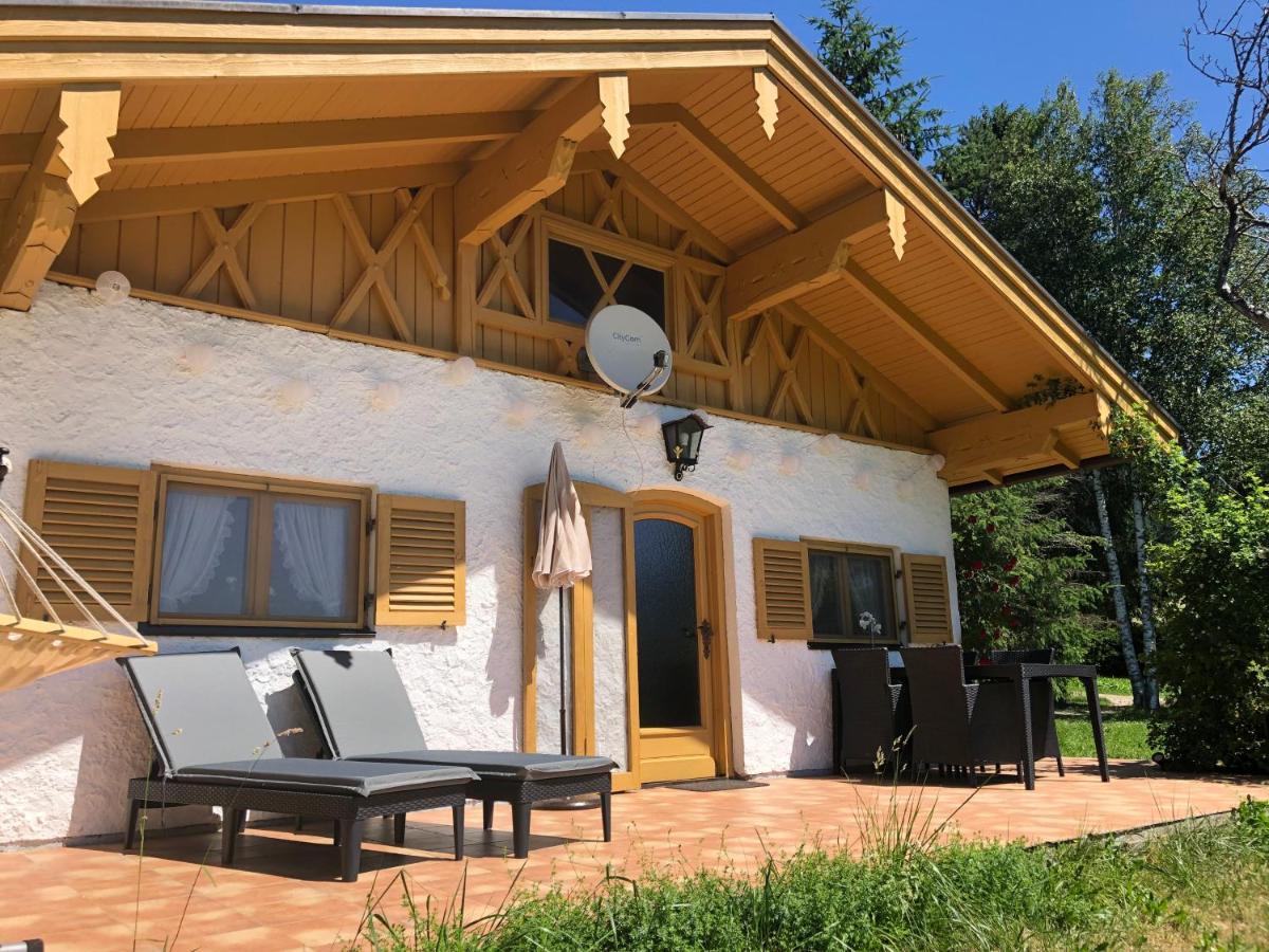 Ferienhaus Veronika Mit 2000Qm Garten Und Bergblick Unterammergau Exterior photo